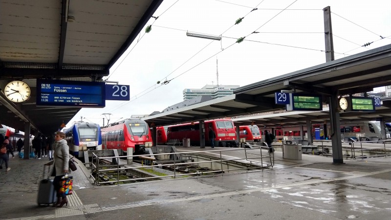 ミュンヘン駅からフュッセン駅へ向かう列車