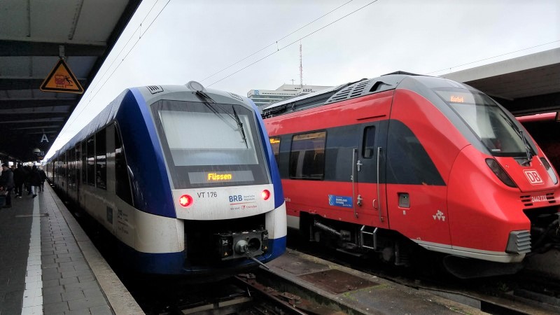 ミュンヘン駅からフュッセン駅へ向かう列車