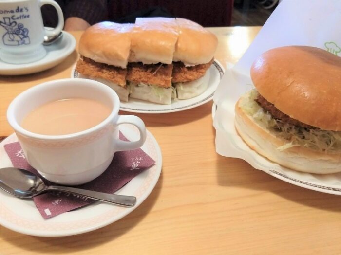 コメダ珈琲の大豆ハムカツバーガーとみそカツパン