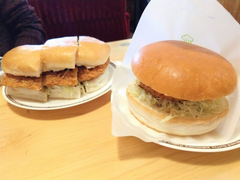 コメダ珈琲の大豆ハムカツバーガーとみそカツパン